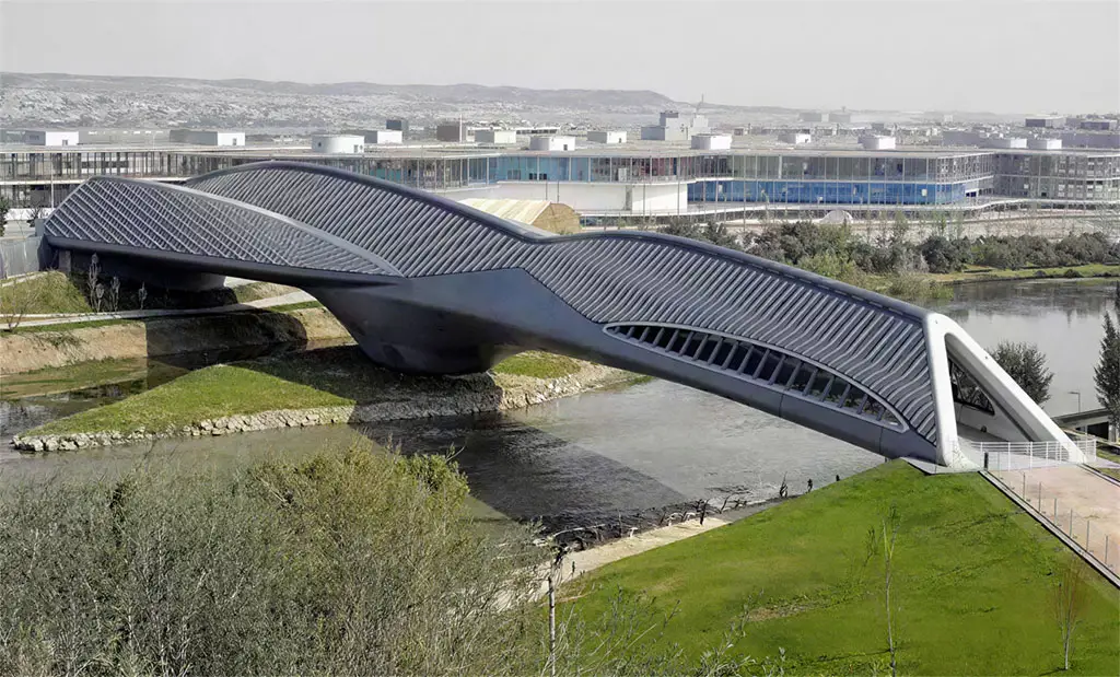 Pabellón Puente Zaha Hadid Zaragoza - Sede BESIS Forum 2026
